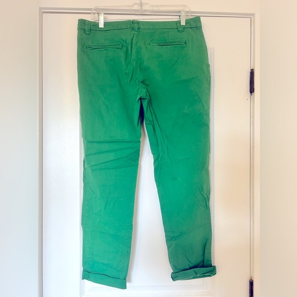 GAP Green Mid-Rise Khaki - Picture 2 of 4